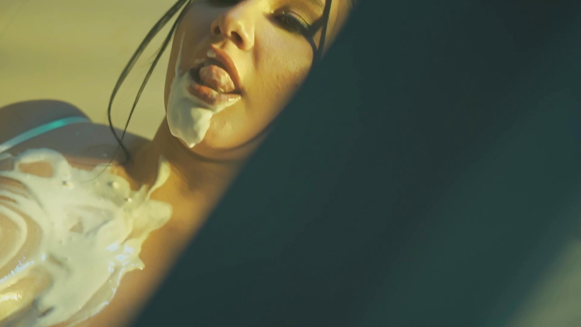 01 explicito-WRAPPED UP