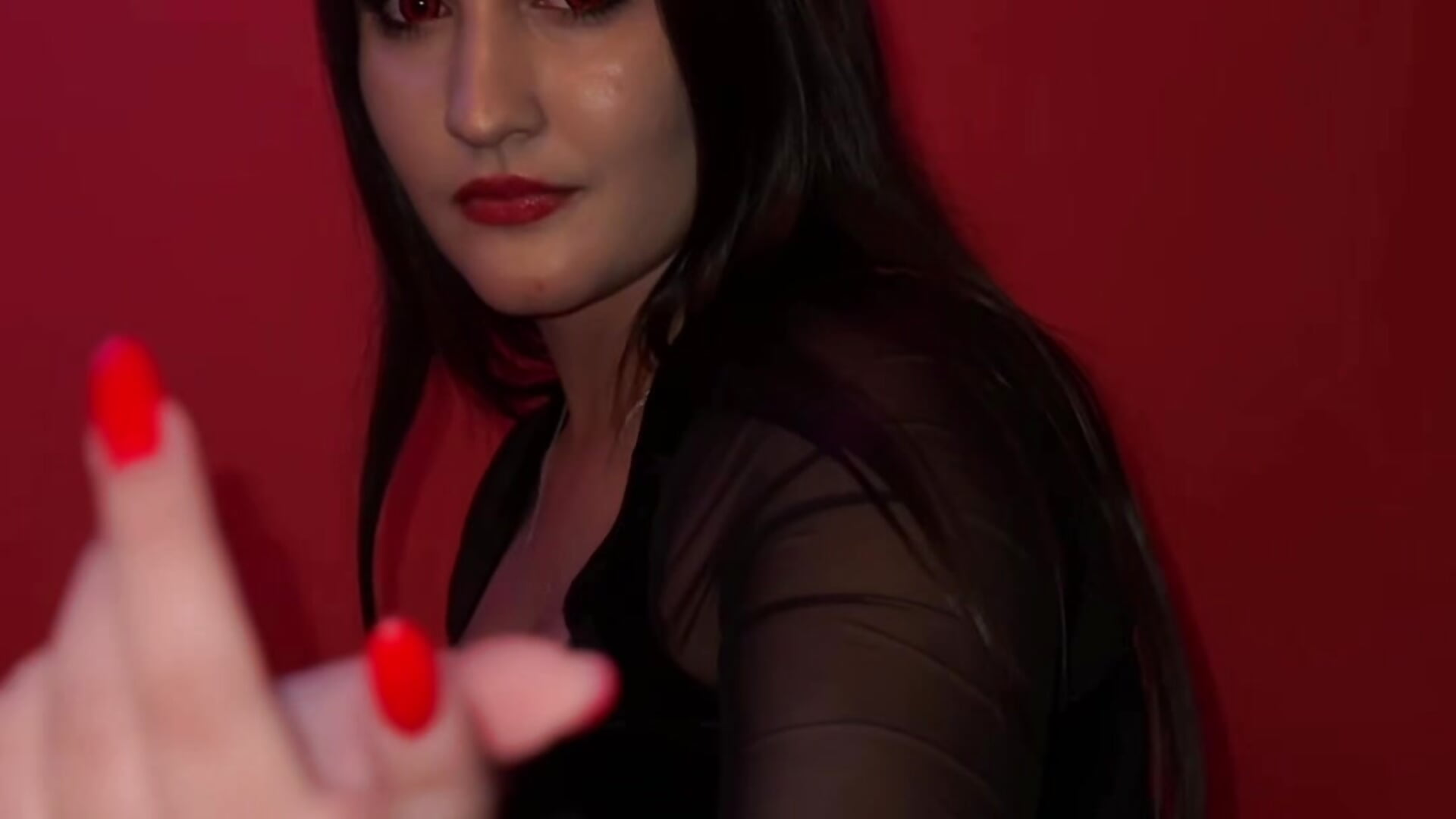 Tiny Horns, Big Trouble - video by GoldenHeart_1 cam model