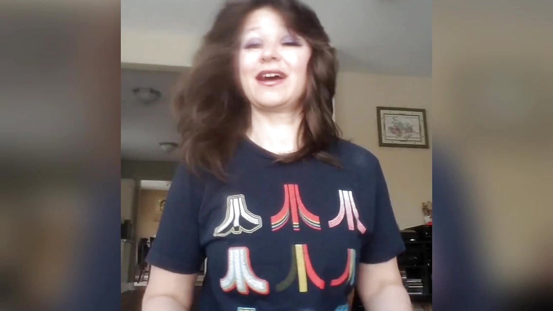 Me right before I cut all of my hair off! – video af OrangeHello