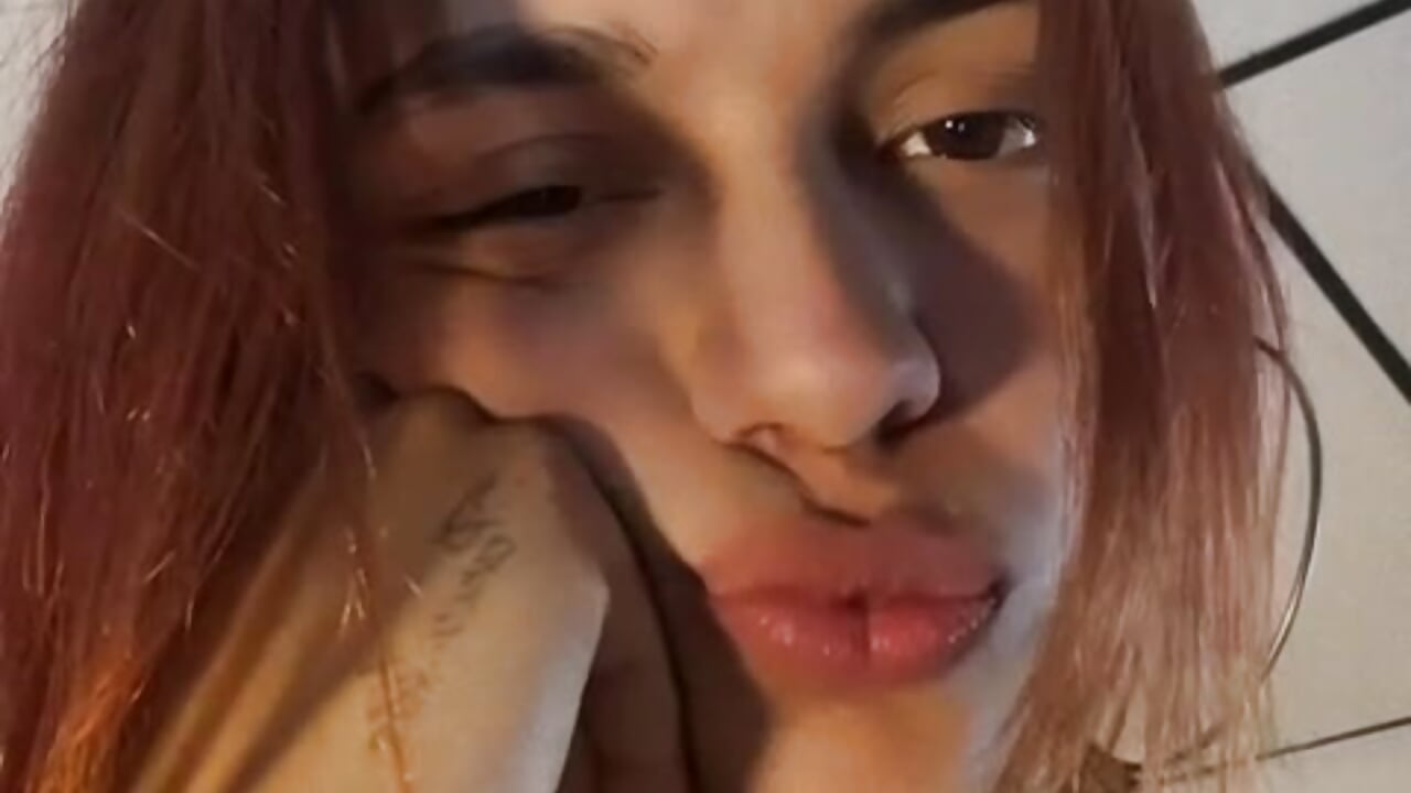 Muahh ♥♥ - video by Aron_cruz cam model