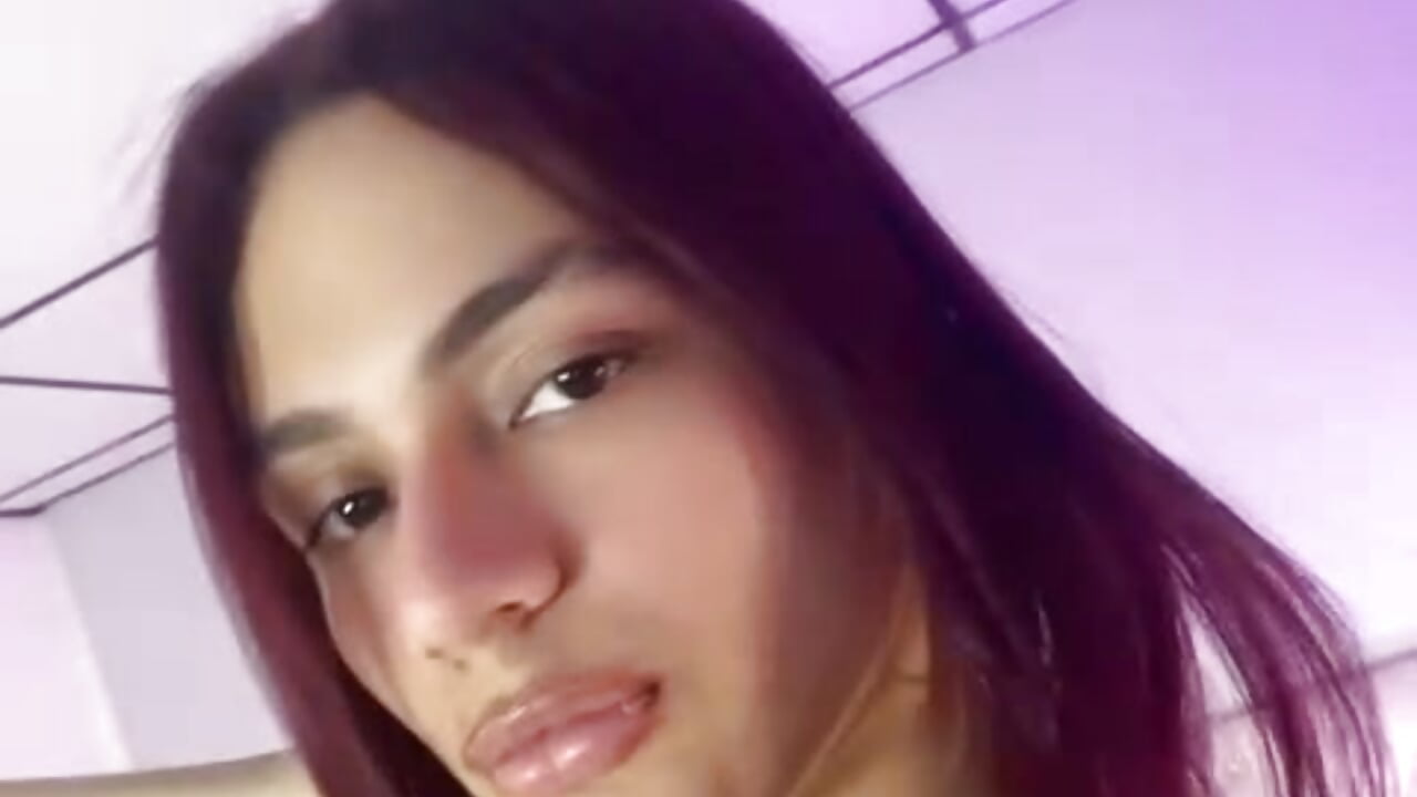 Do you like my sexy outfit today? - video by Aron_cruz cam model