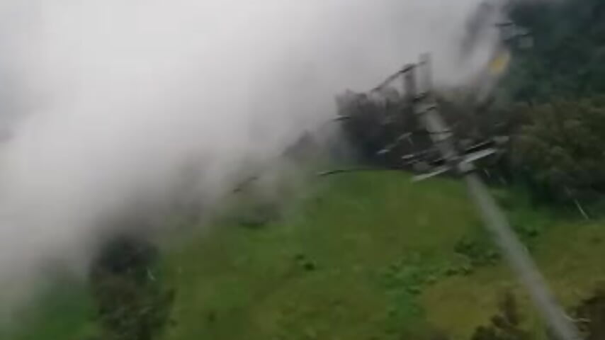 Beautiful mountains of my city - vidéo du modèle de showcams bella930303