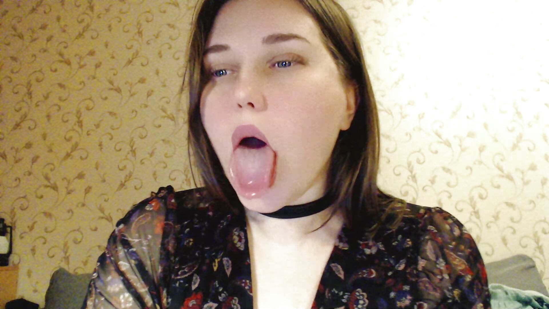 ahegao face + choker - video van mmmPinUpGirl cam-model