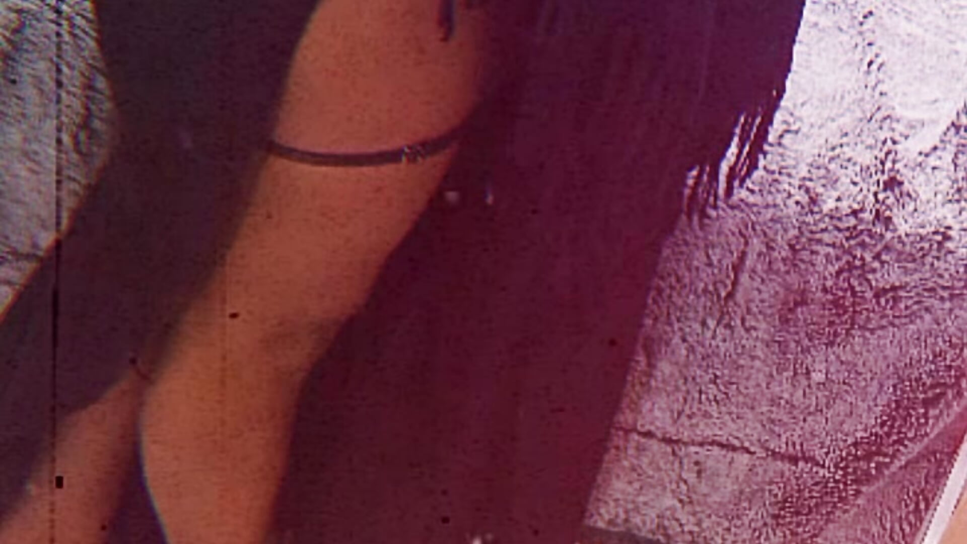 Treats 🍒 - video di Delilah_Blazee modella di cam