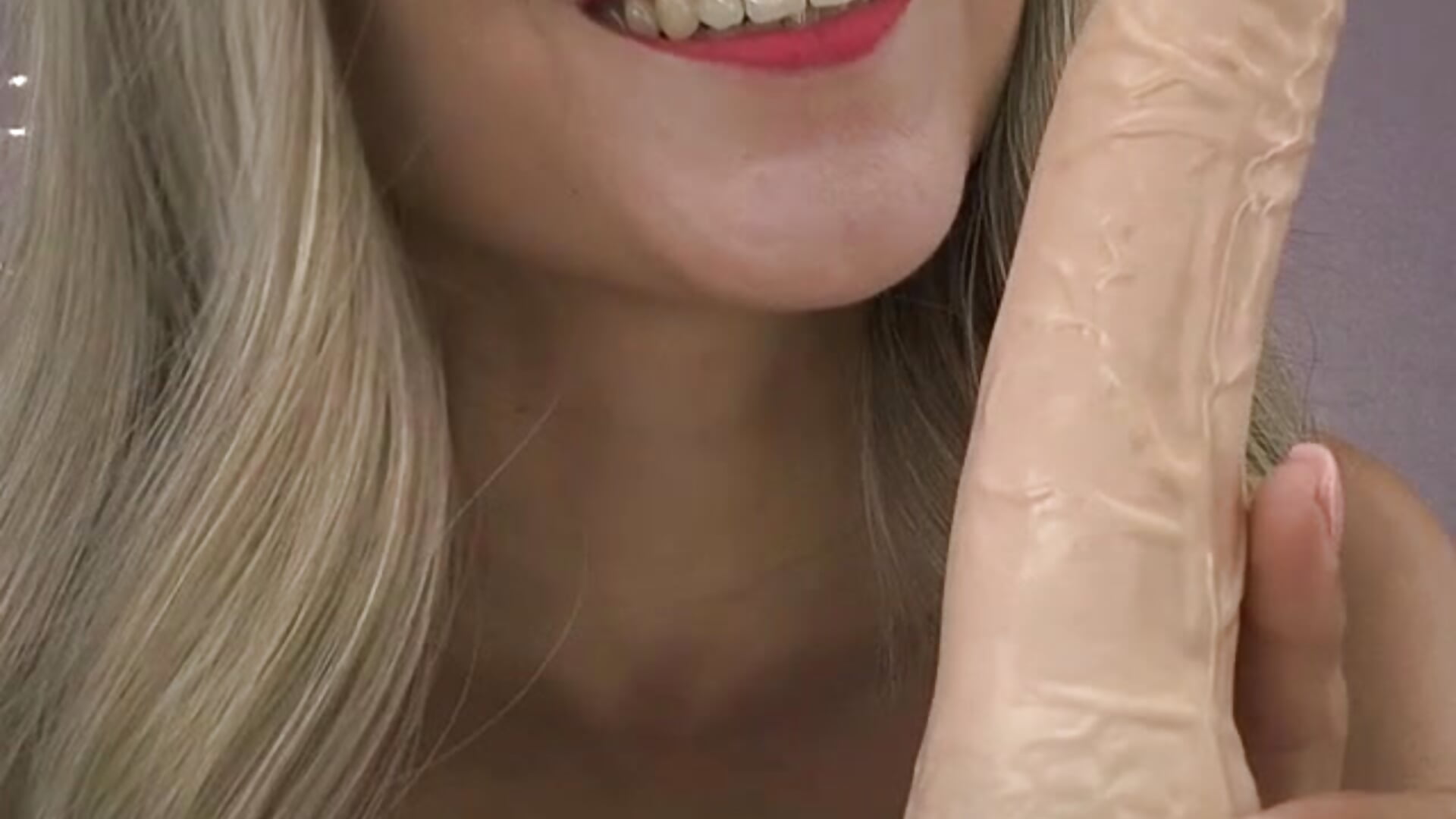 JOY on russians with ASMR elements - vídeo de --SUCCESS-- modelo de câmara