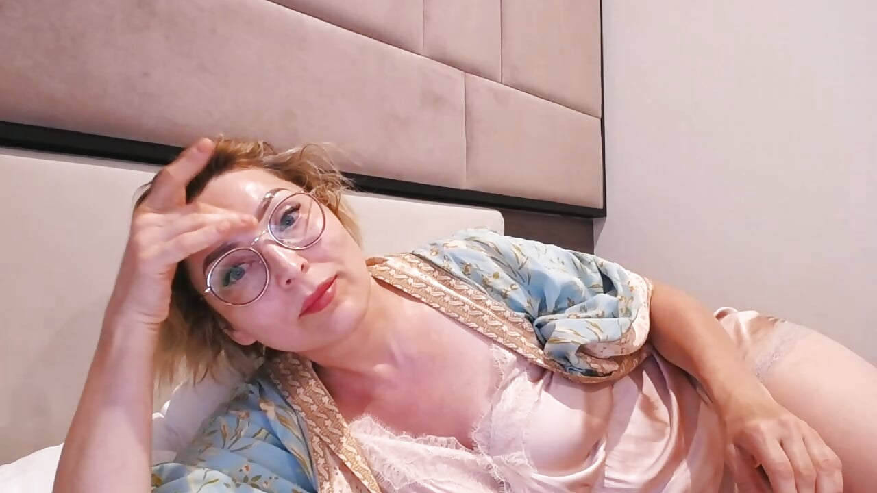 WITHOUT MAKEUP - vídeo de la modelo de cam Ledy_Mary