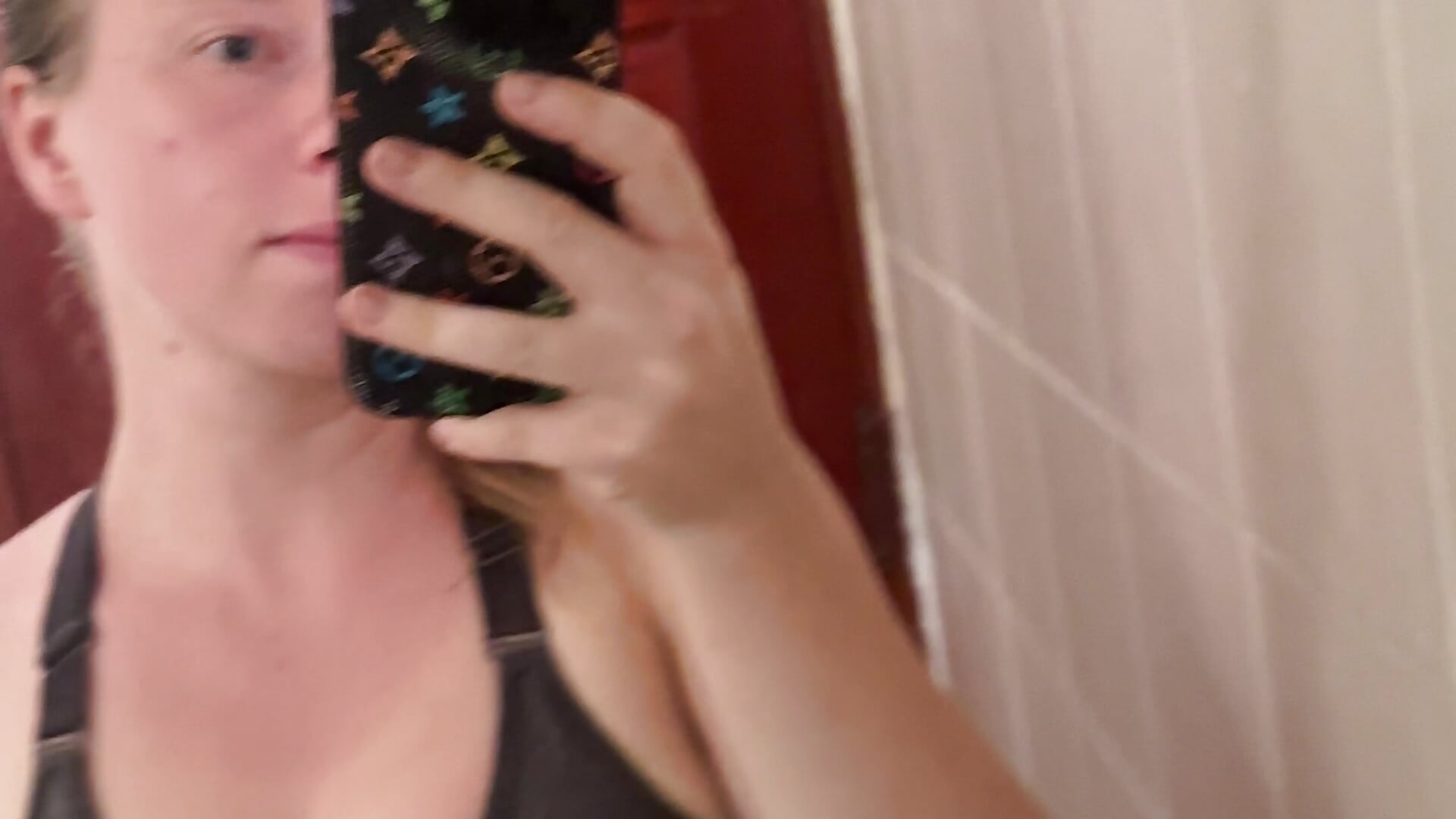 my body - video by SweetLucy96 cam model