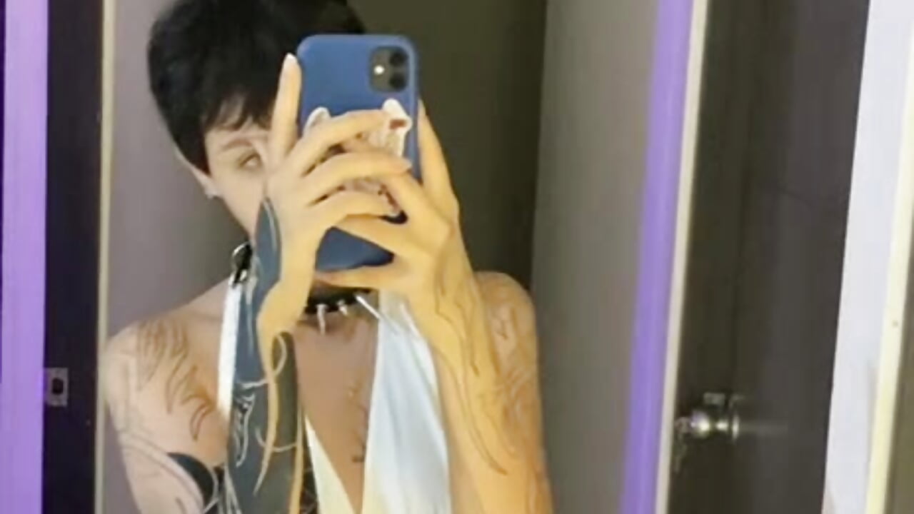 IMG_5174 - video by goddess_vee_ cam model