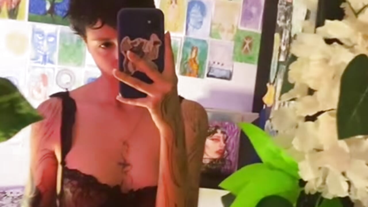 IMG_5364 - video by goddess_vee_ cam model