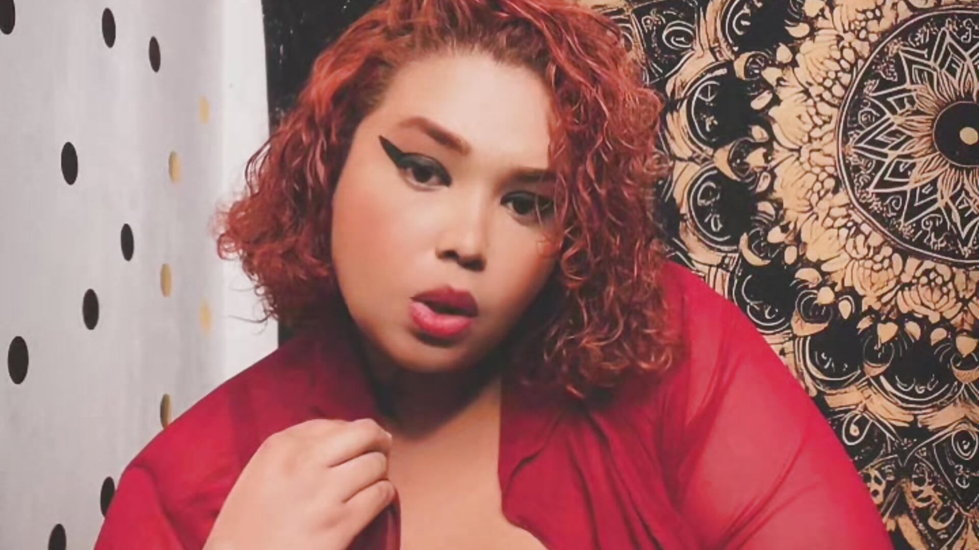 1ee37e9536274f8eade064e65d661bef - video by Amaranthagolldiie cam model