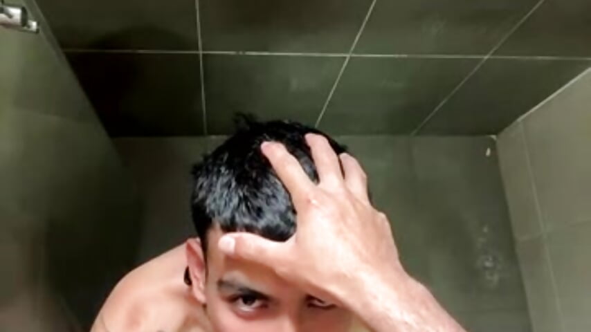 My dad bathed me in gold. - video by sorry-mom69 cam model