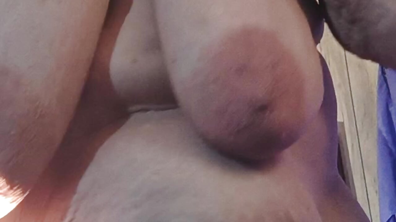 Fat belly dance tease – video af DavisDesires cam-model