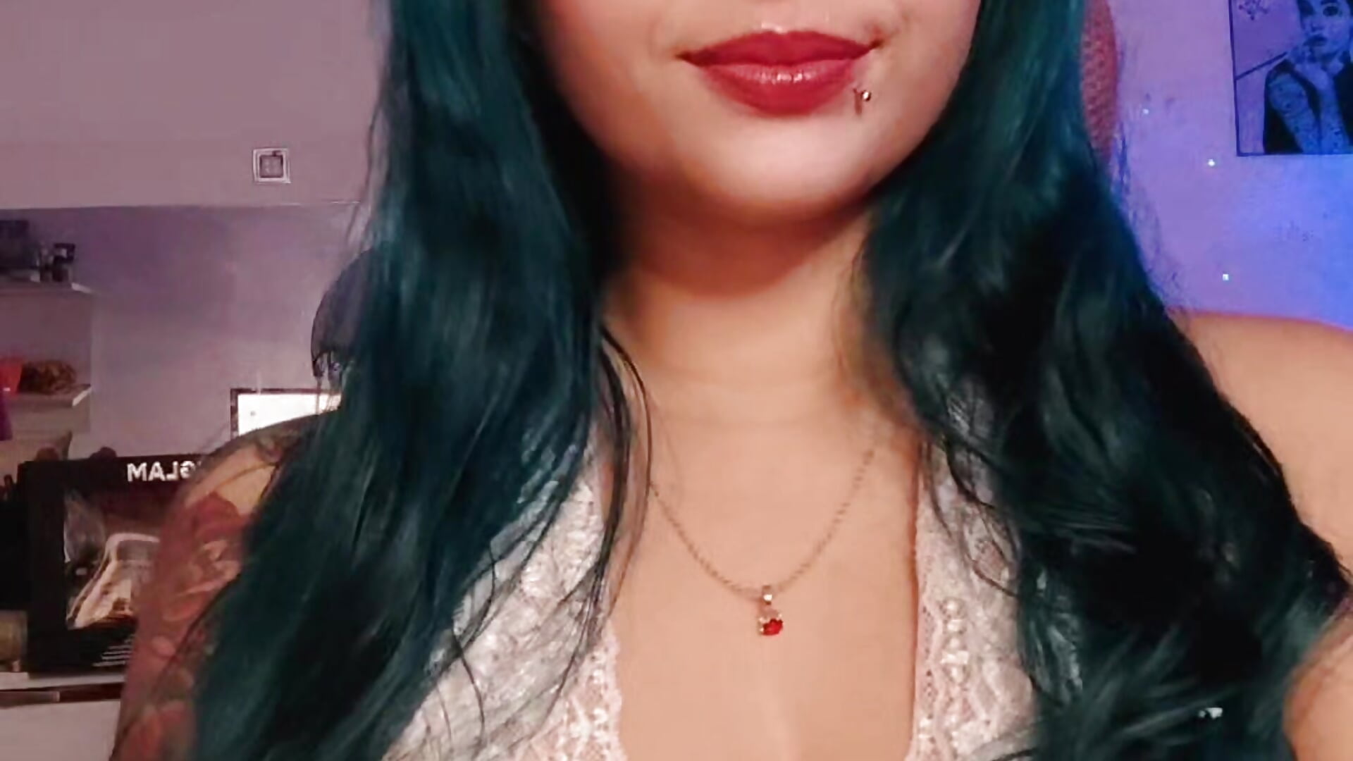 VID_20250405_004943_752 – video af KylieConod cam-model