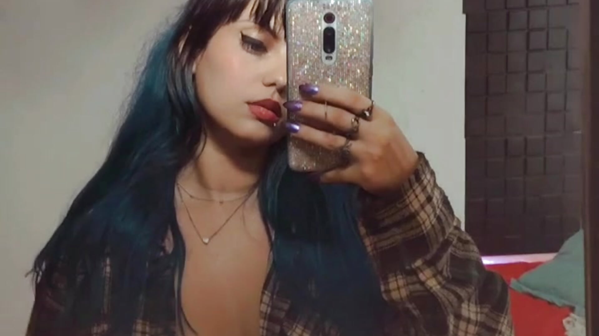 VID_32070302_230221_877 – video af KylieConod cam-model