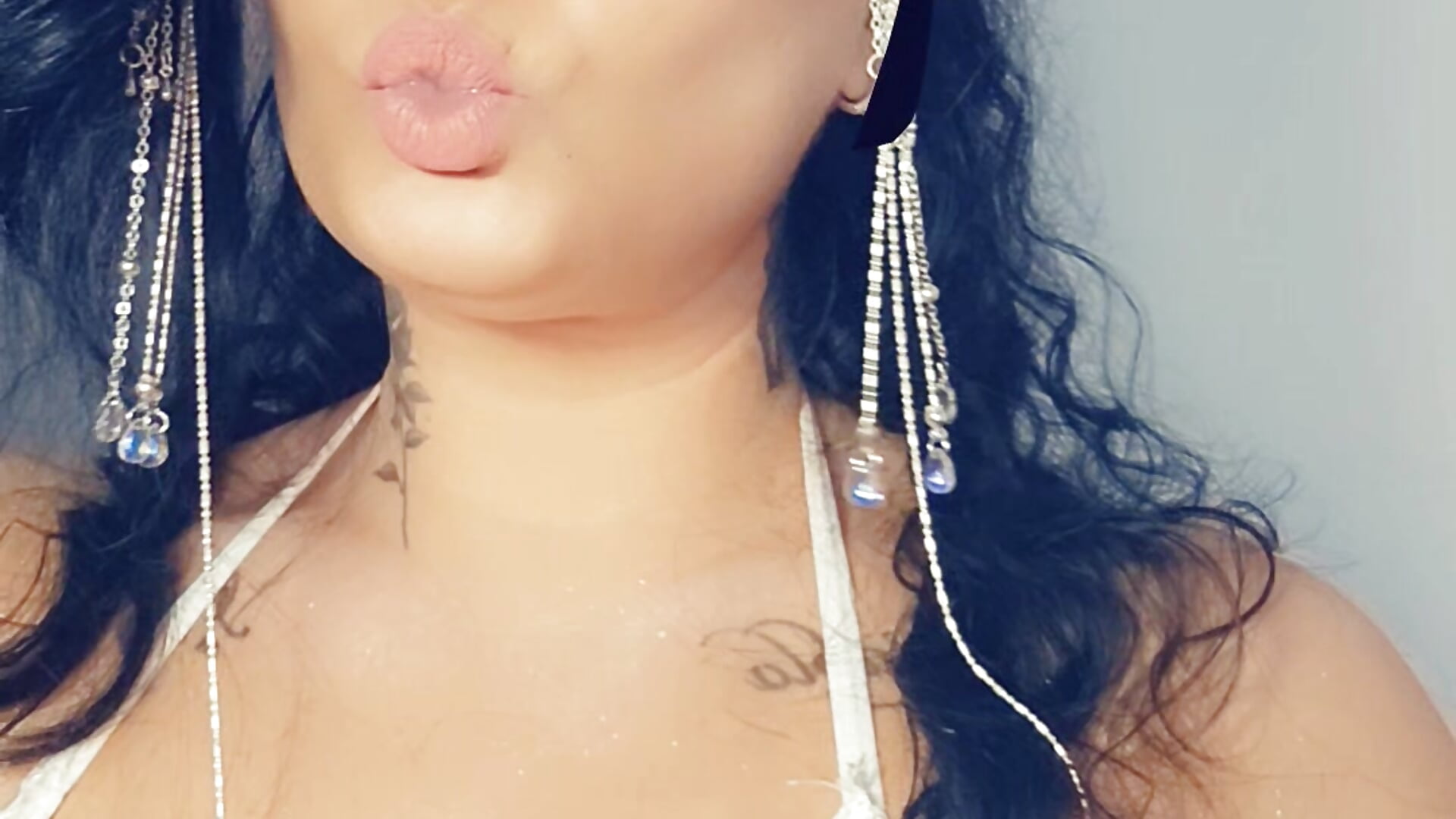 Make it rain 🤣♥️