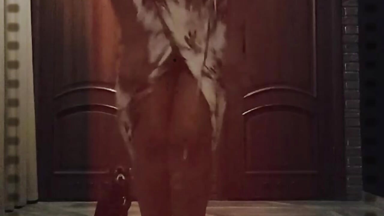 pretty legs tease - video by Baby-Matilda cam model