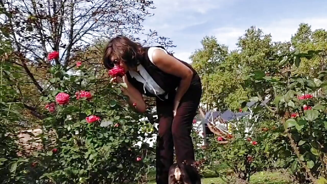 beauty rose - video by Baby-Matilda cam model