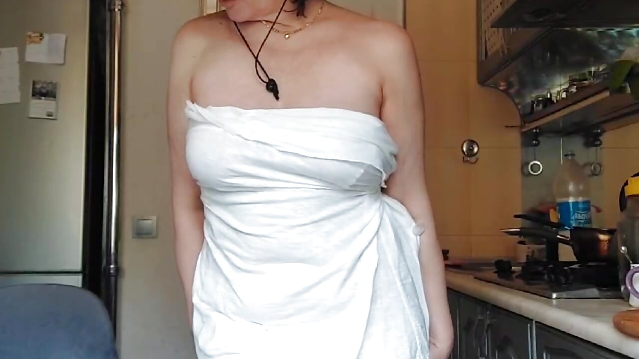 lady in white - video by Baby-Matilda cam model