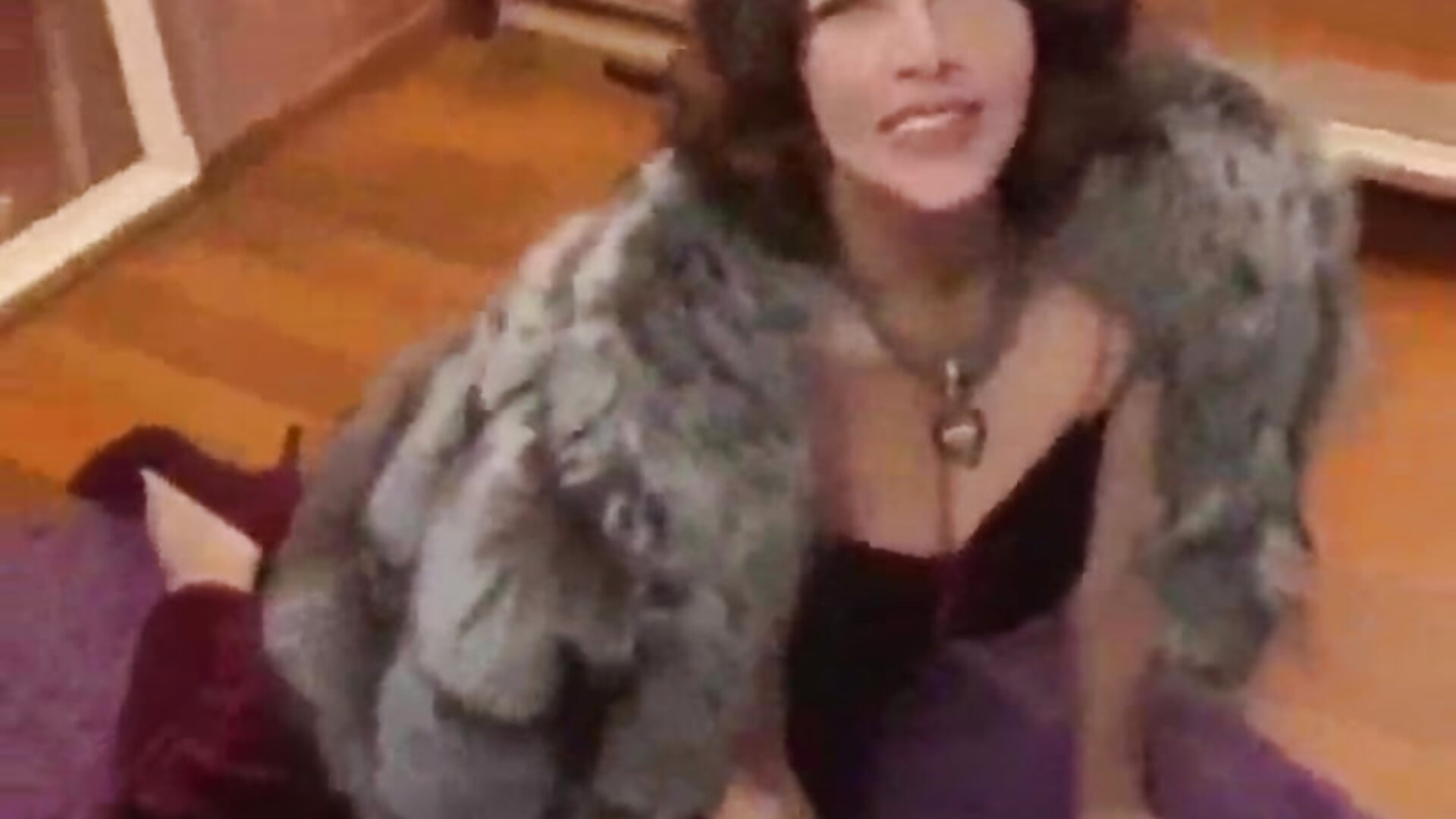 elegant lady - video by Baby-Matilda cam model