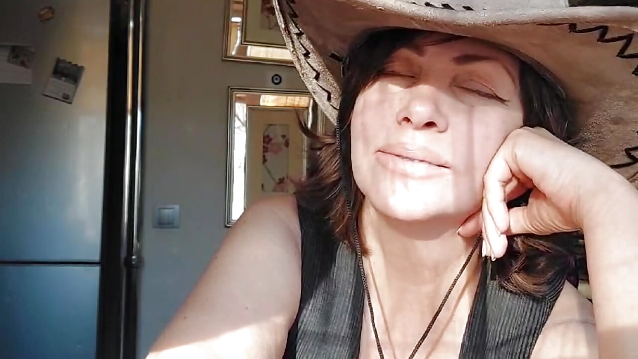 interesting mood - video by Baby-Matilda cam model