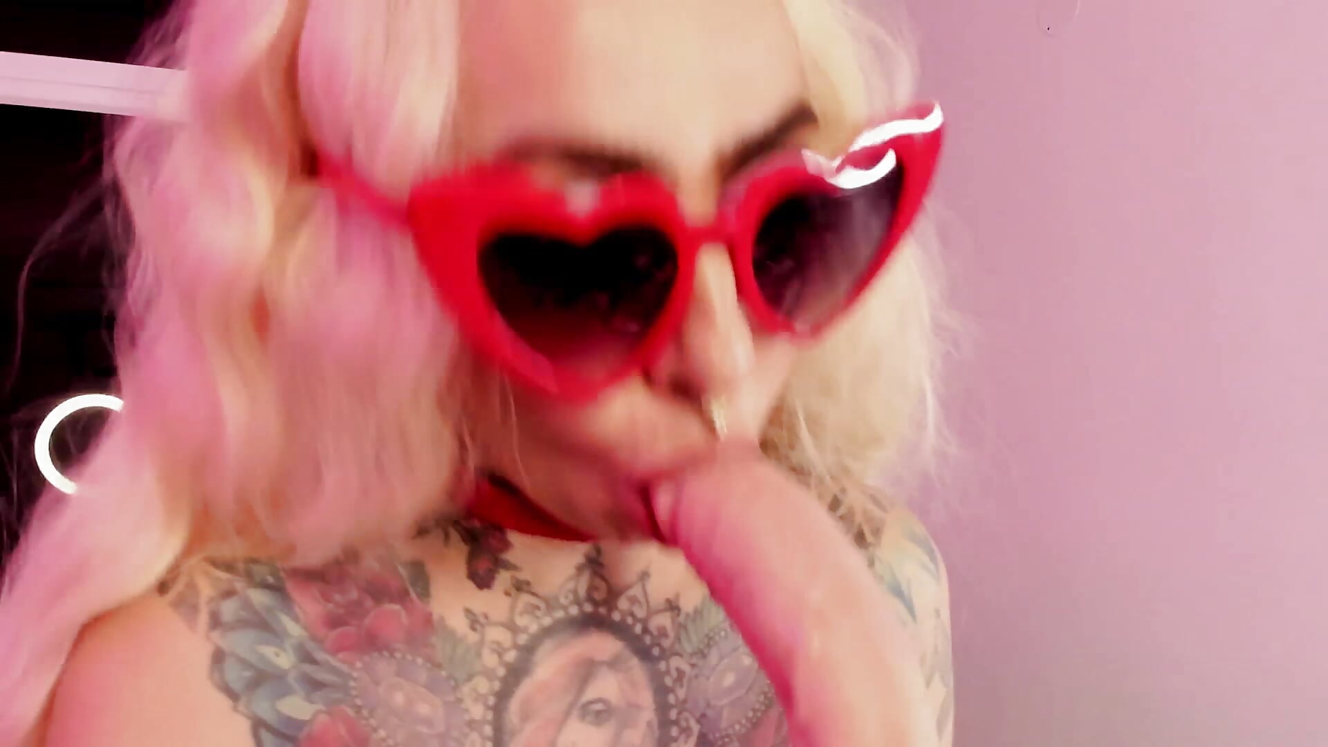 BLOW JOB - video di Evangelyne_1 modella di cam