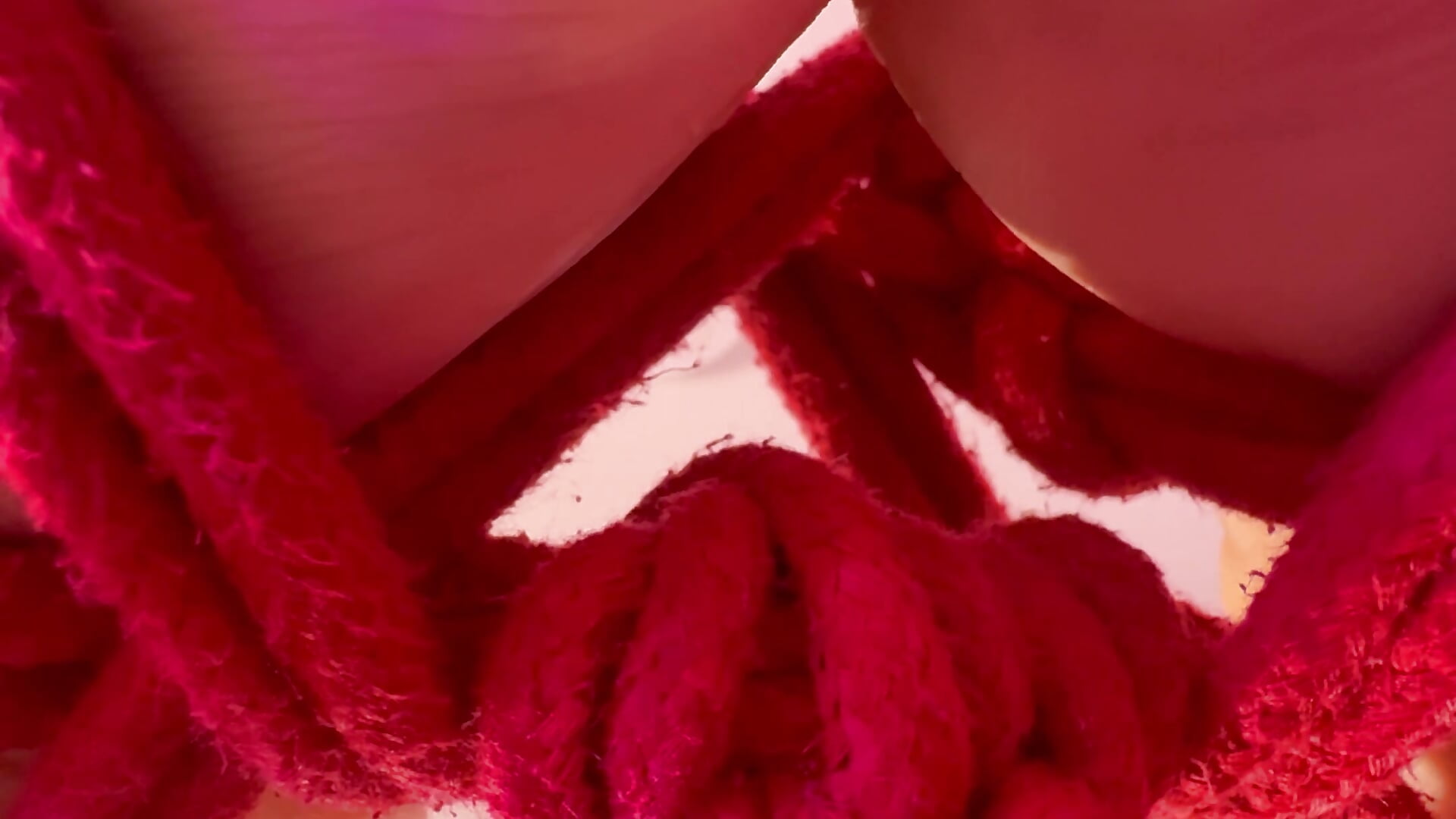 Amarres y pies - video di Evangelyne_1 modella di cam