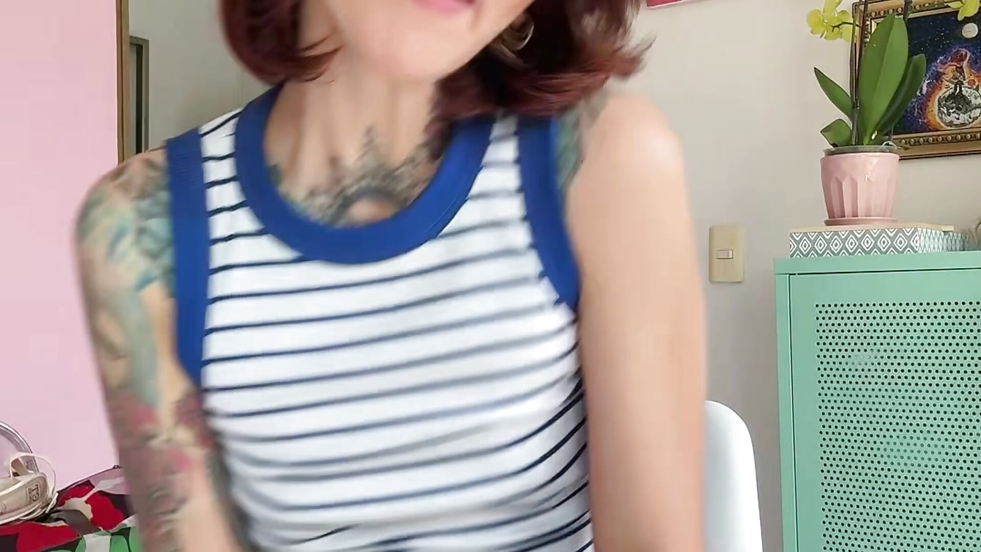 Bailemos - video di Evangelyne_1 modella di cam