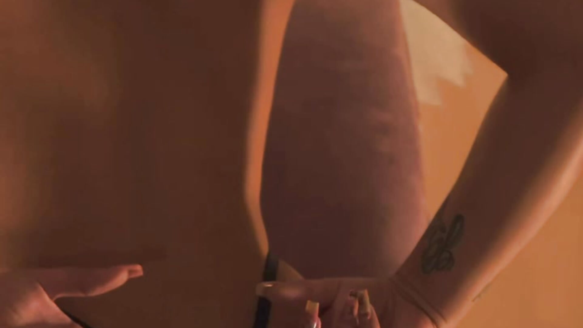 Explore every part of my body - video by ToriCrossX cam model