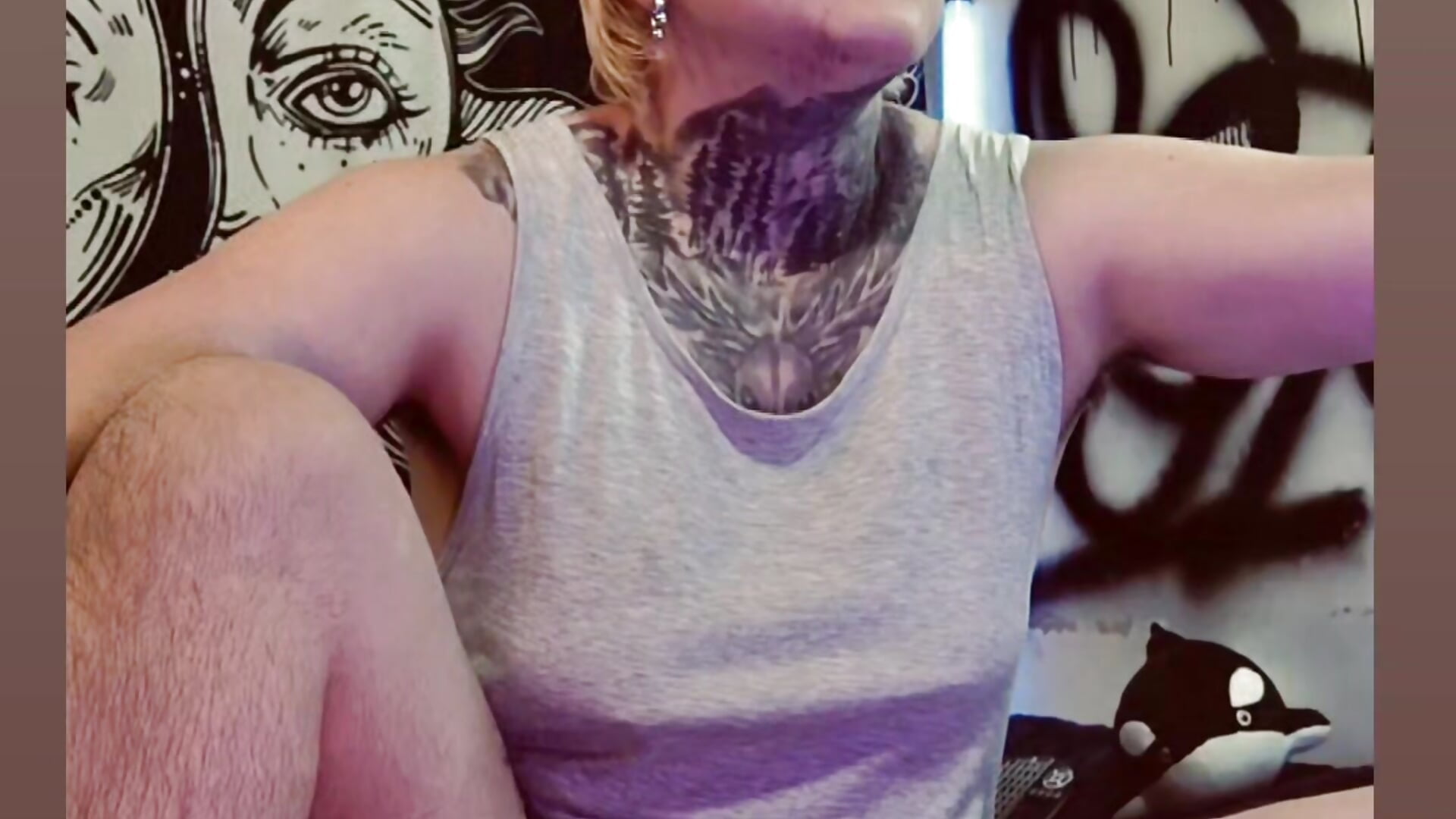 sexy body - video by Marieblueeyes cam model