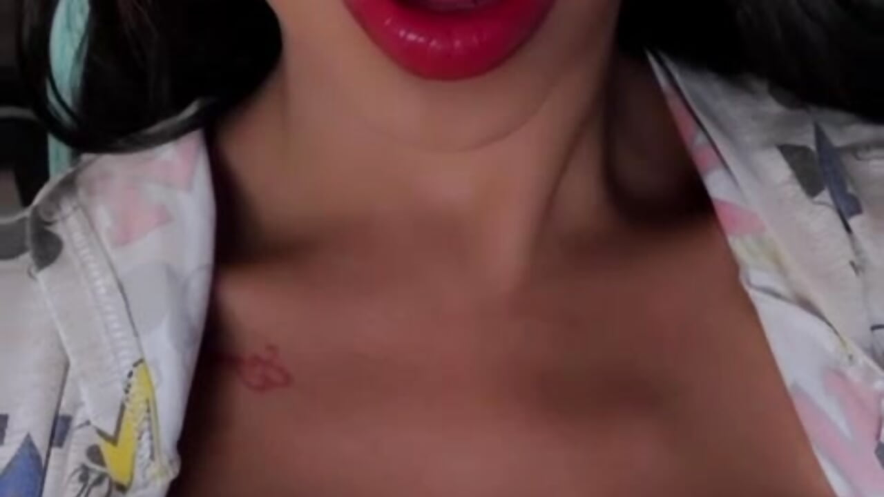 Queen, magnificent, hot, dominant, and intelligent!😈💋🍆💦🍒 - video van KatalinaMillan cam-model