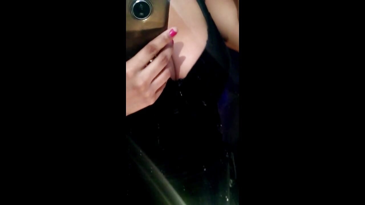 Mall dressing room, exhibitionism dildo fuck (amateur) - วิดีโอโดย Morenahotcam โมเดลแคม