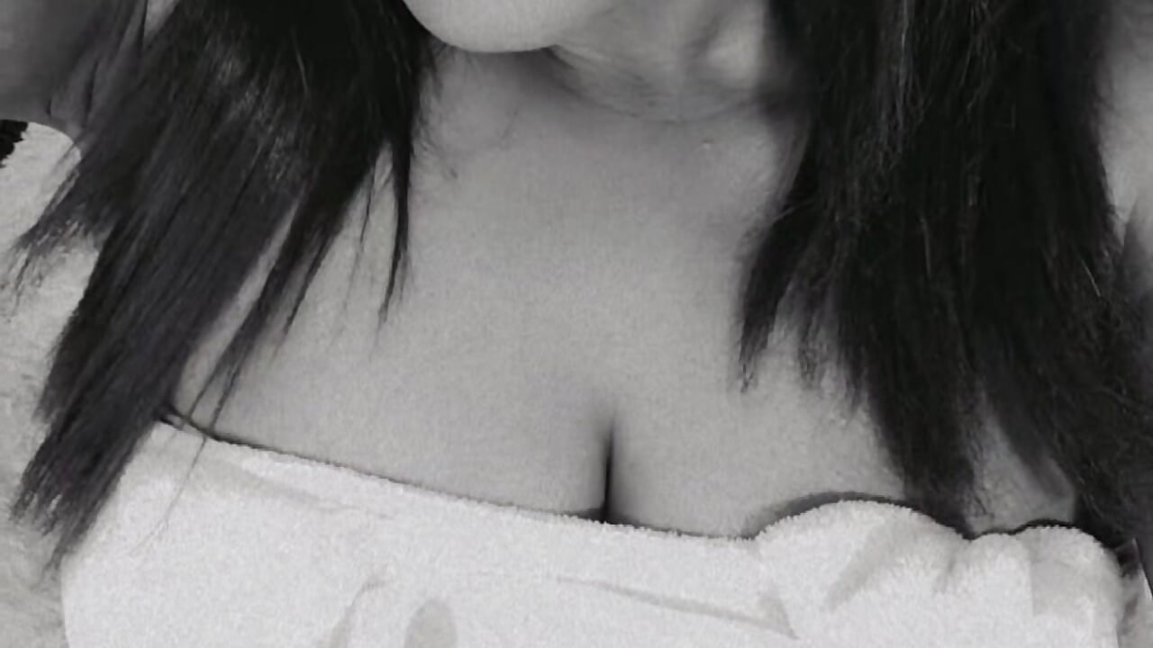 profile-intro-video-1790419157 - Video von Negrabig Cam-Model