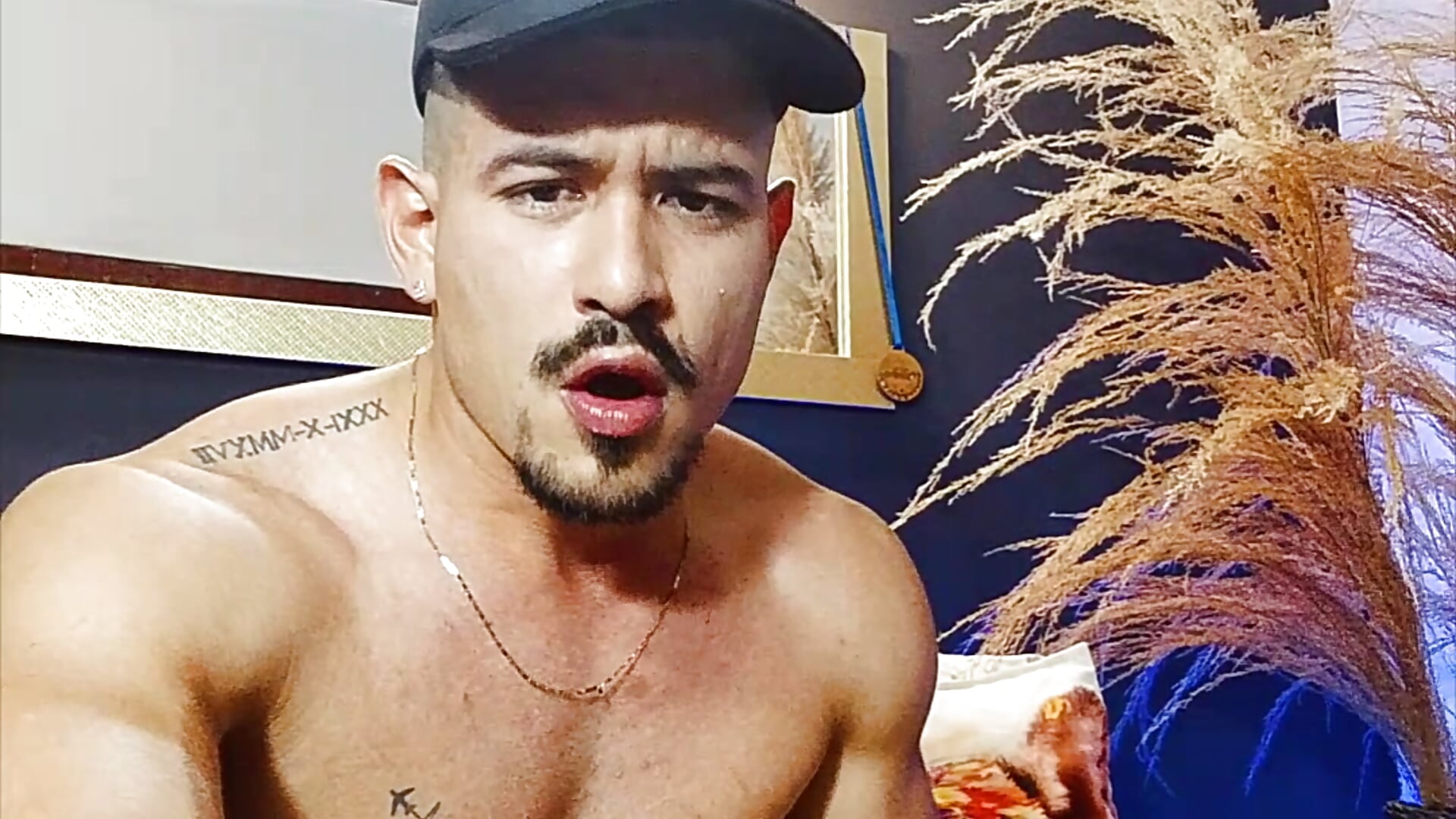 1754695545463 - vídeo de la modelo de cam Markboyl