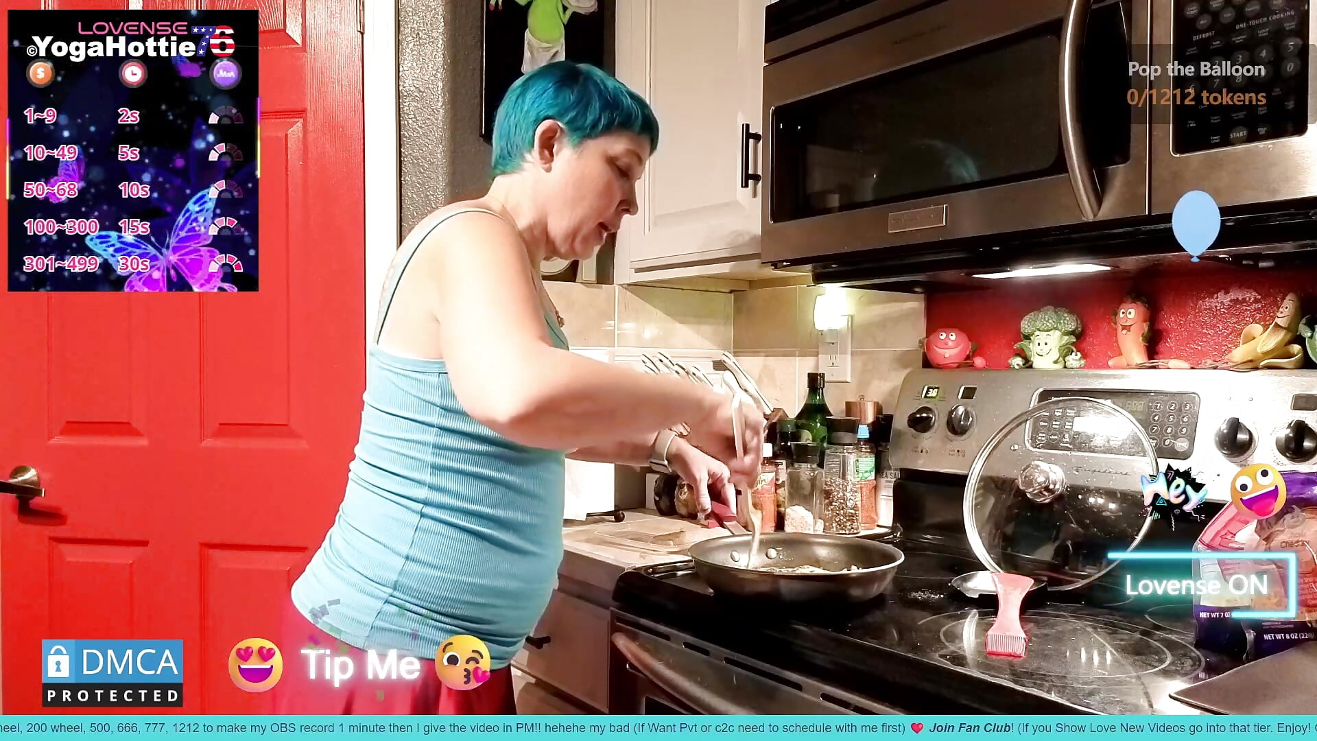 Cooking leftover  Breakfast – video od webkamerové modelky YogaHottie76