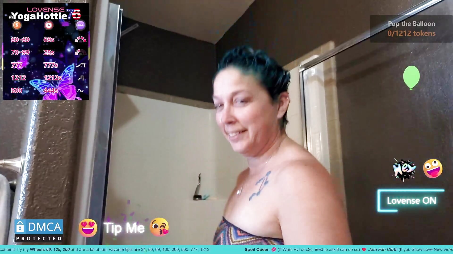 Rinsing out hair color in shower & omg shower comes out clean from dye – video od webkamerové modelky YogaHottie76