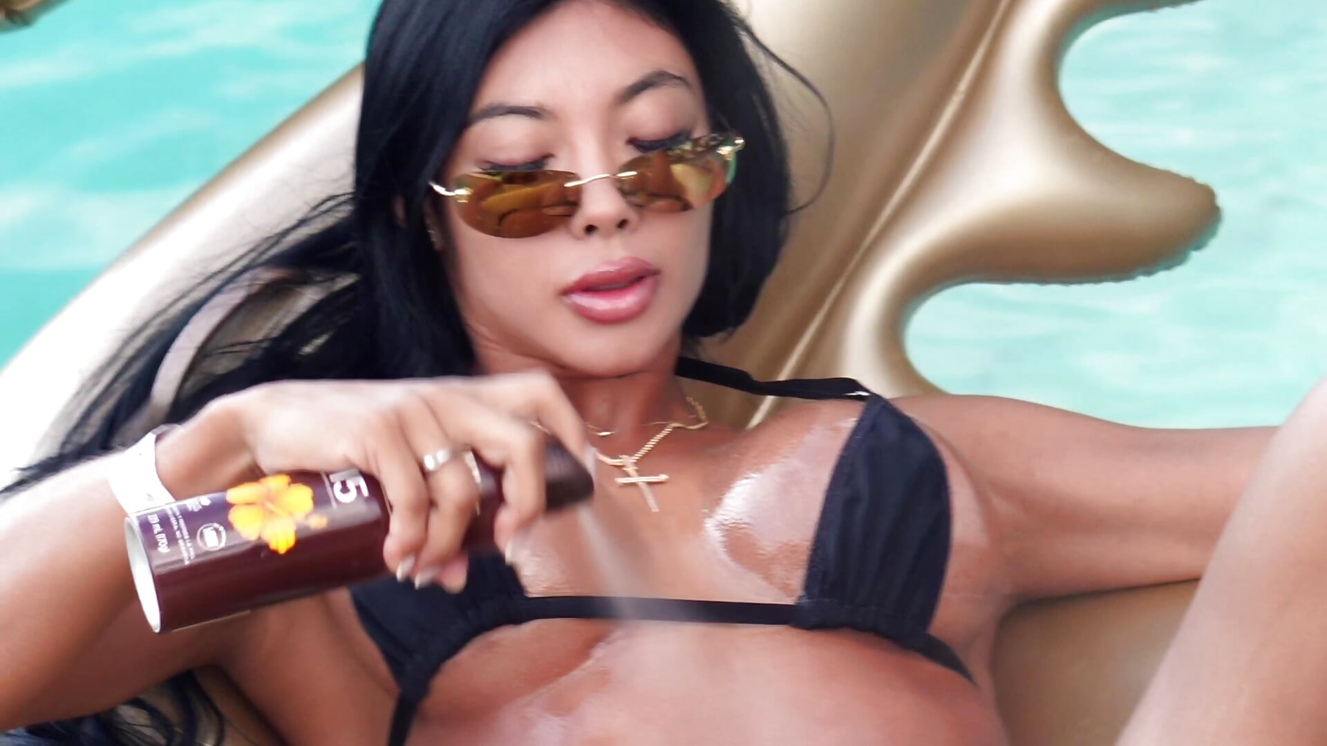 Sunny days☀️✨💛🍌 - KalaBeckett_ 캠 모델의 동영상