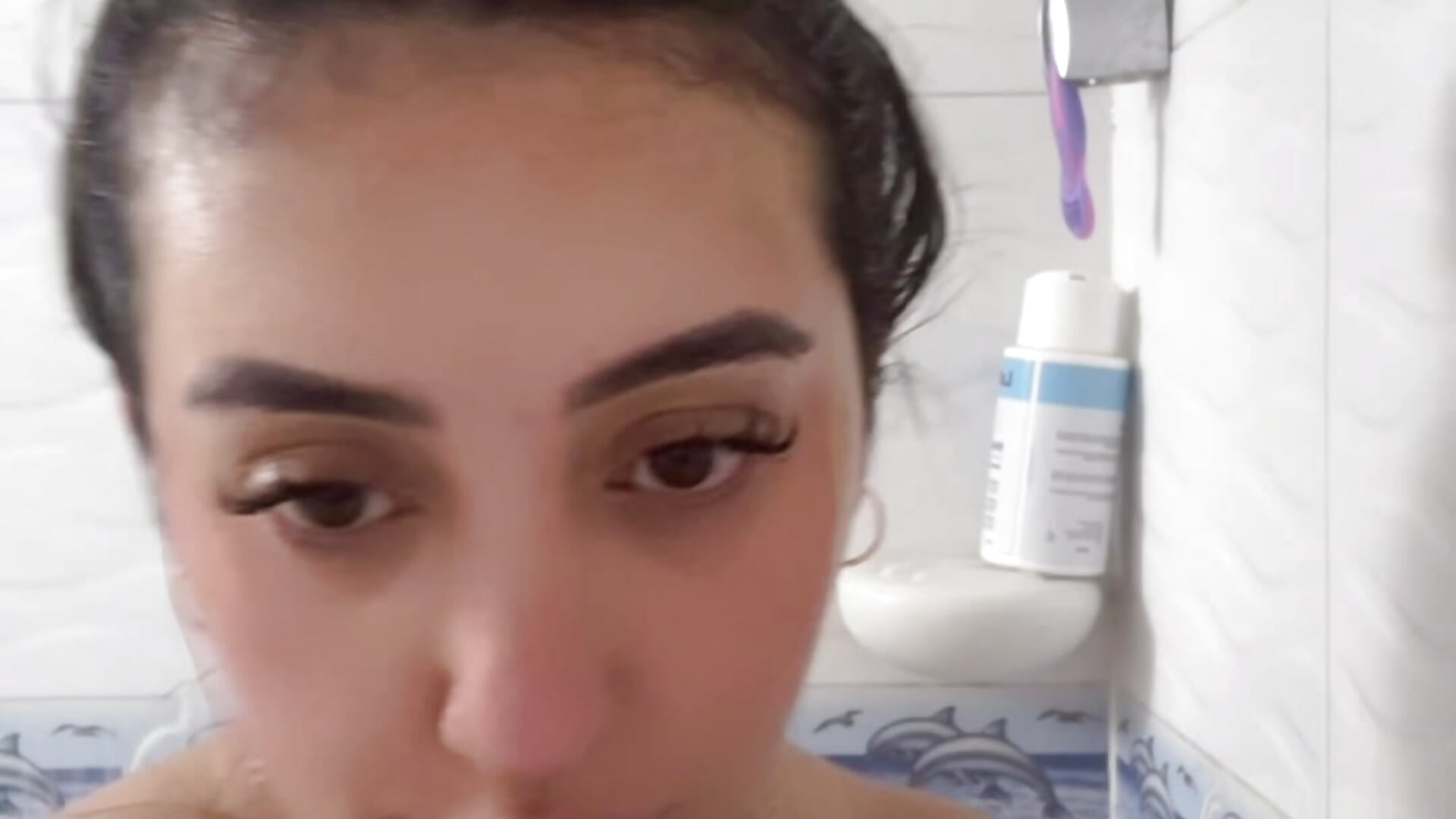 Sexy in the shower - video av Hannahoff