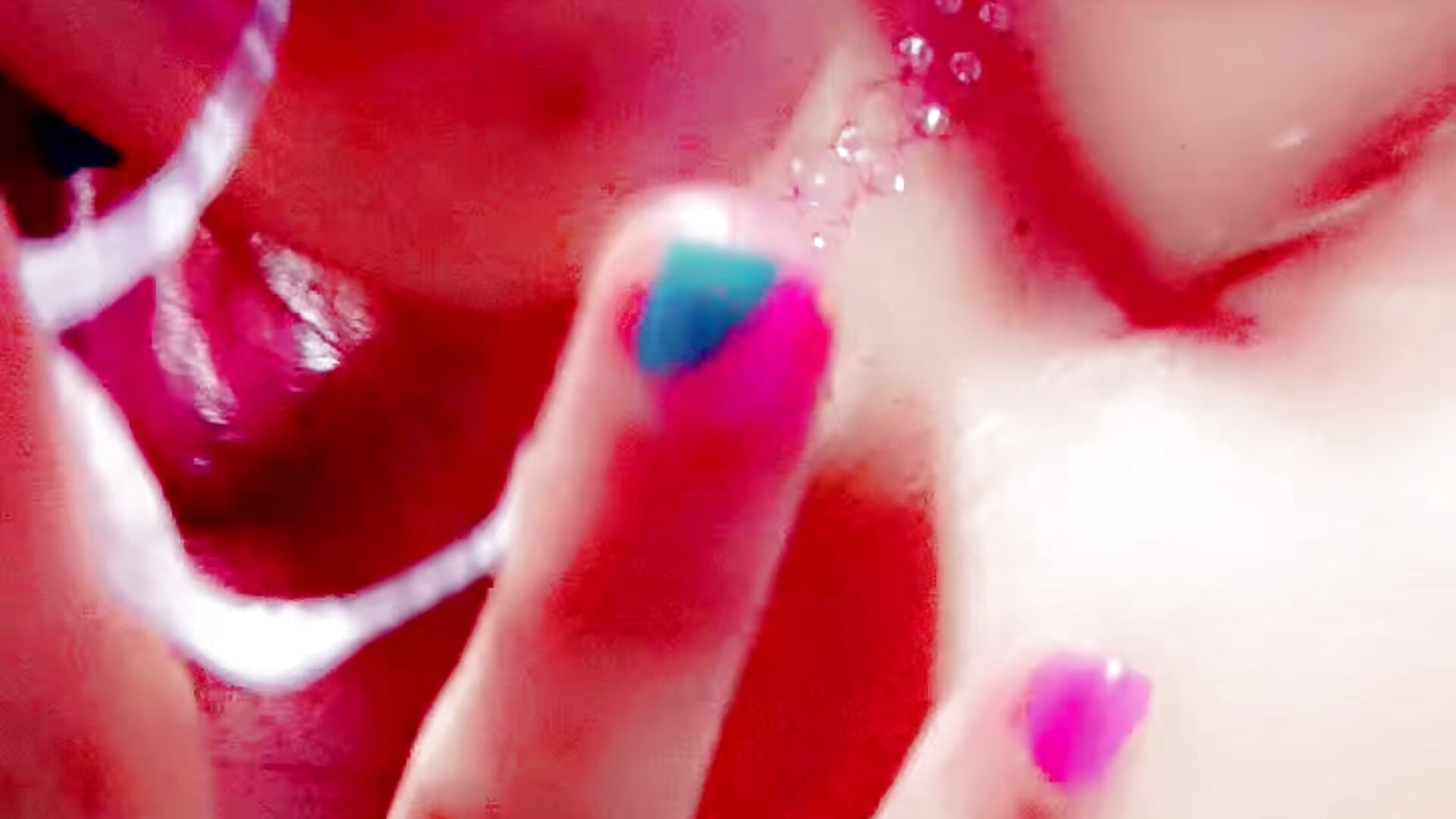 bañadita desnudita Attena te espera para que la calientes con tu gran poder triplepapasote bello muu - Video von BARBYCHOCOLAT Cam-Model