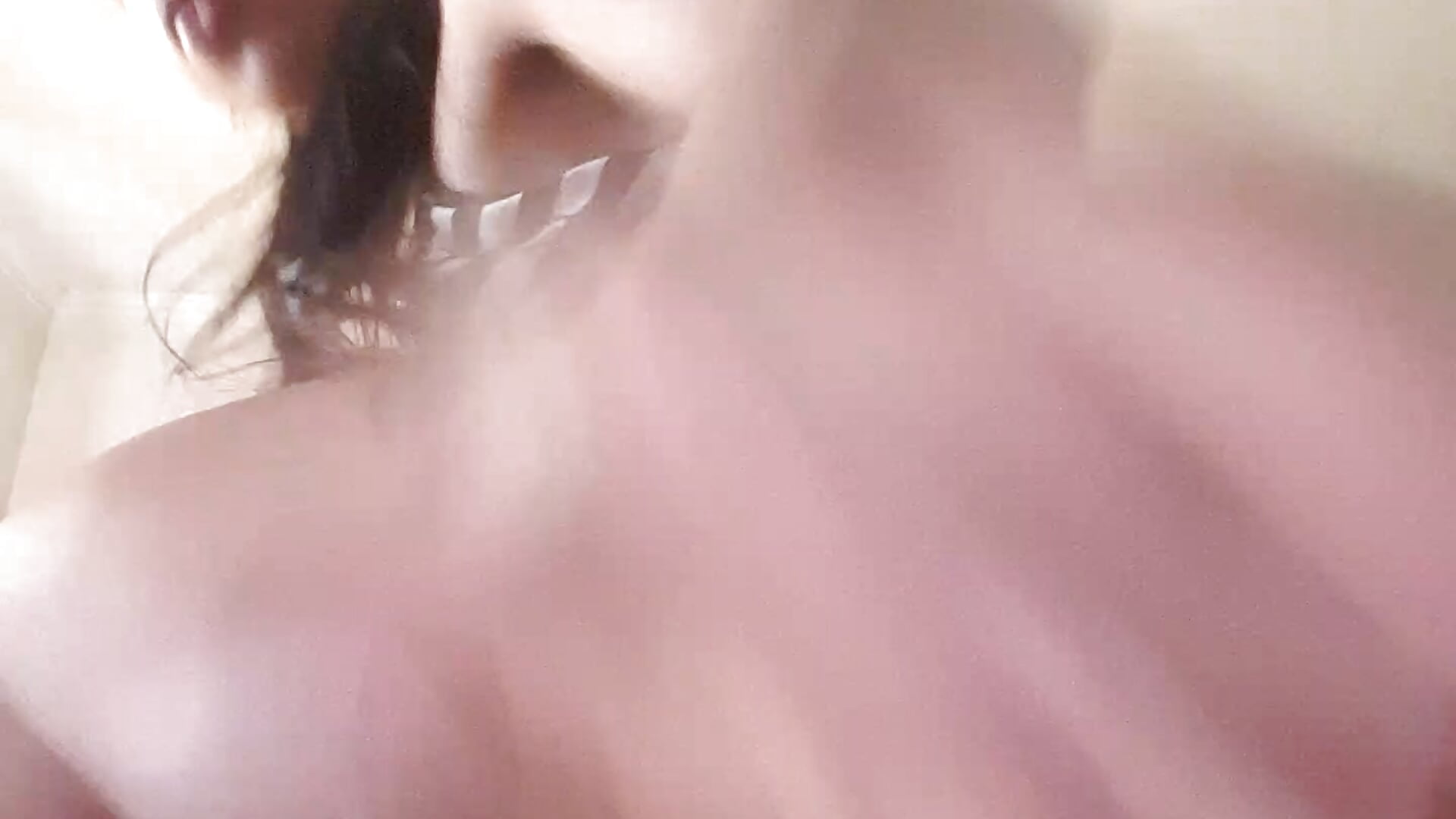 My holes make me crazy horny 4u honeyy - Video von BARBYCHOCOLAT Cam-Model