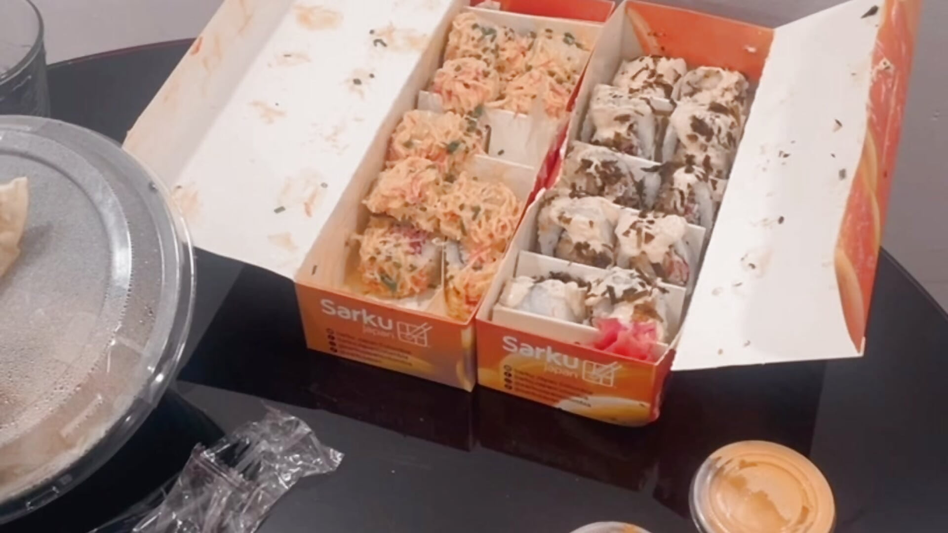 🍱 😋