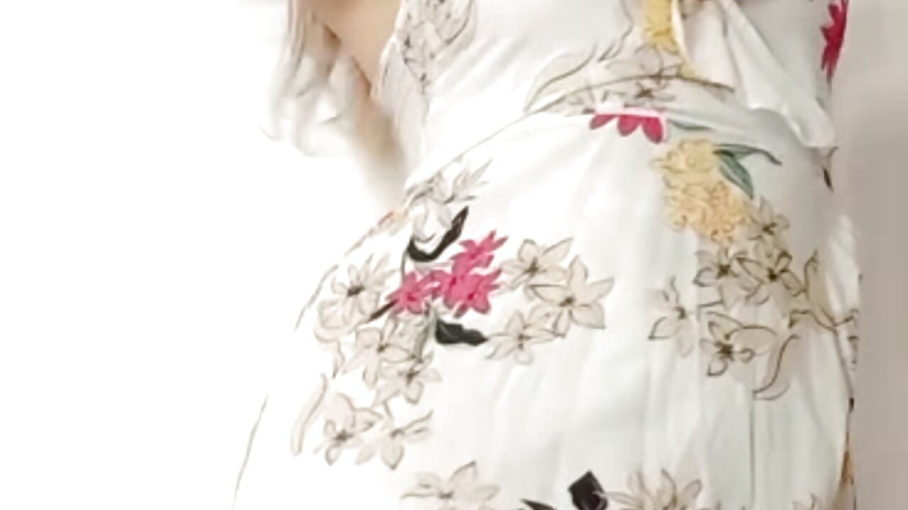 Me - video by Lila_Charm cam model