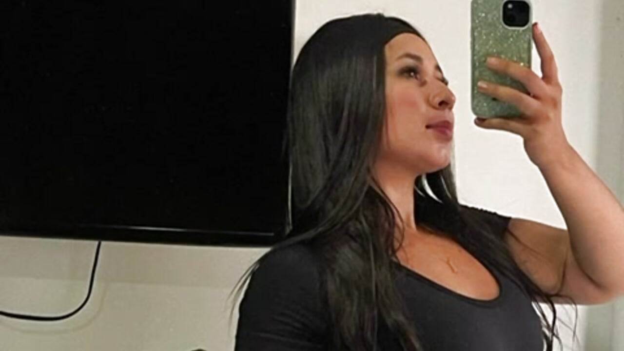 sporty🖤 - วิดีโอโดย Ahincale โมเดลแคม