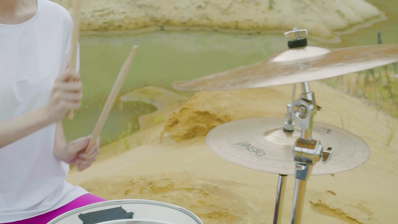 Just me and the drums❤ - video của người mẫu cam AudreyBarlow