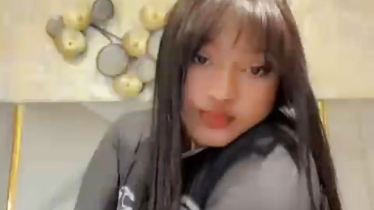 Sexy girl - video by Sariitaa_ cam model