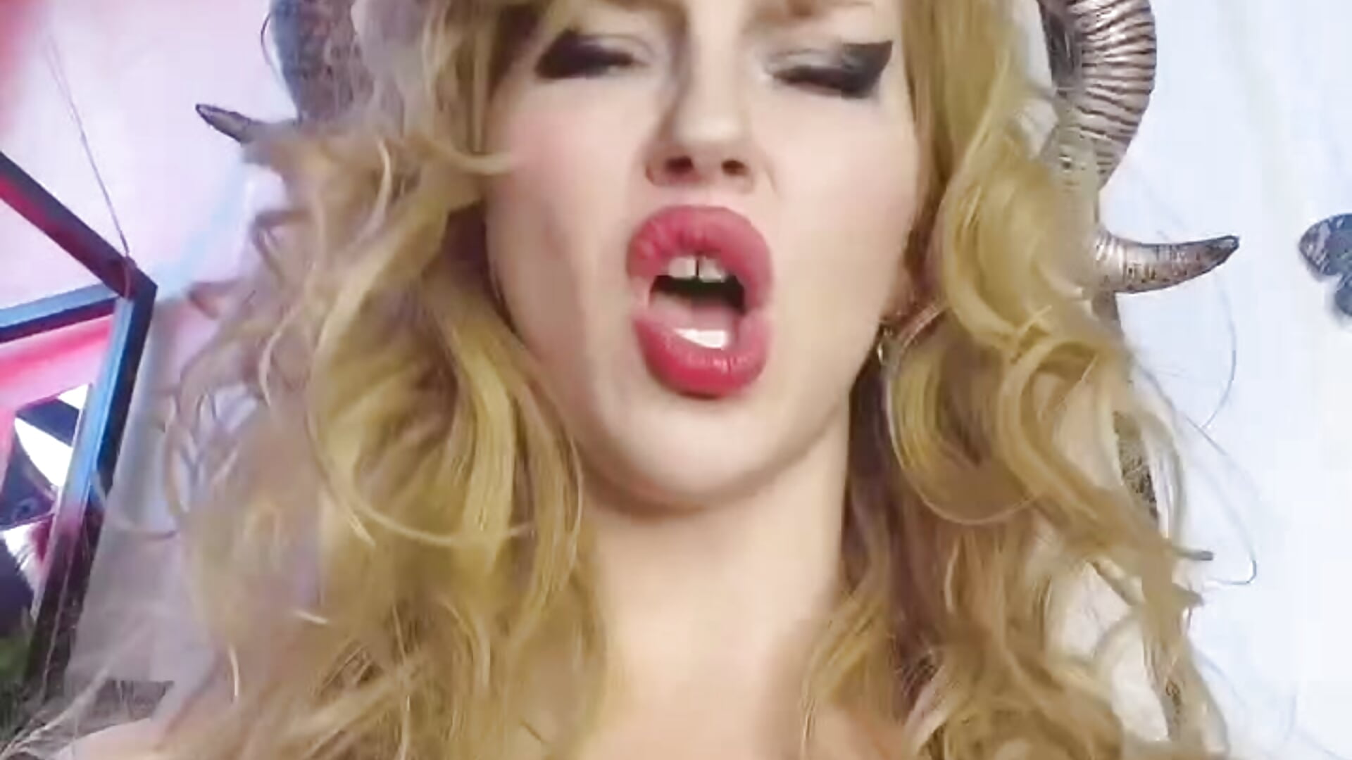 Happy Halloween! - video by courtneyoccult cam model