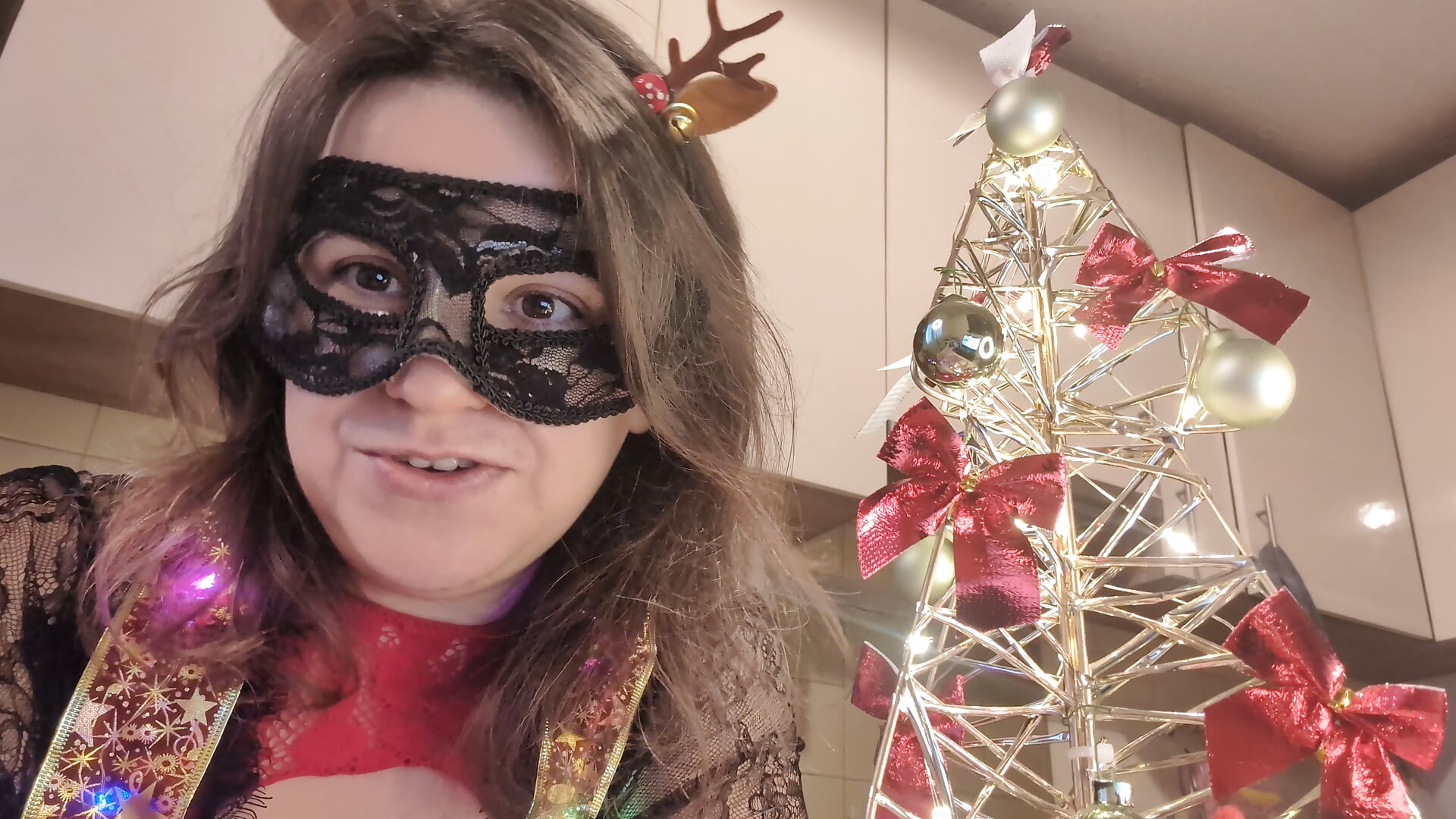 PXL_20251229_061408750 - video oleh model kamera Margoritochka