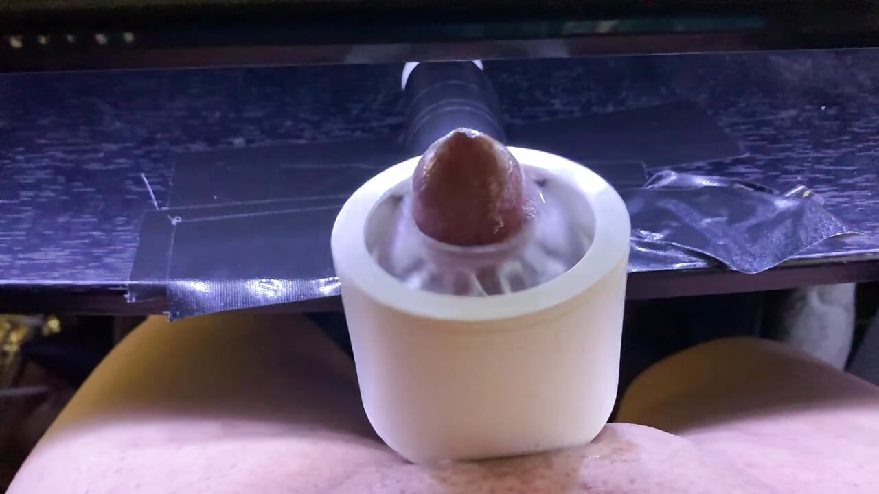 オナホ射精trim_A7AF02B2-68D5-41C6-B3D6-7478B7043015 - video by Ume_chos1 cam model