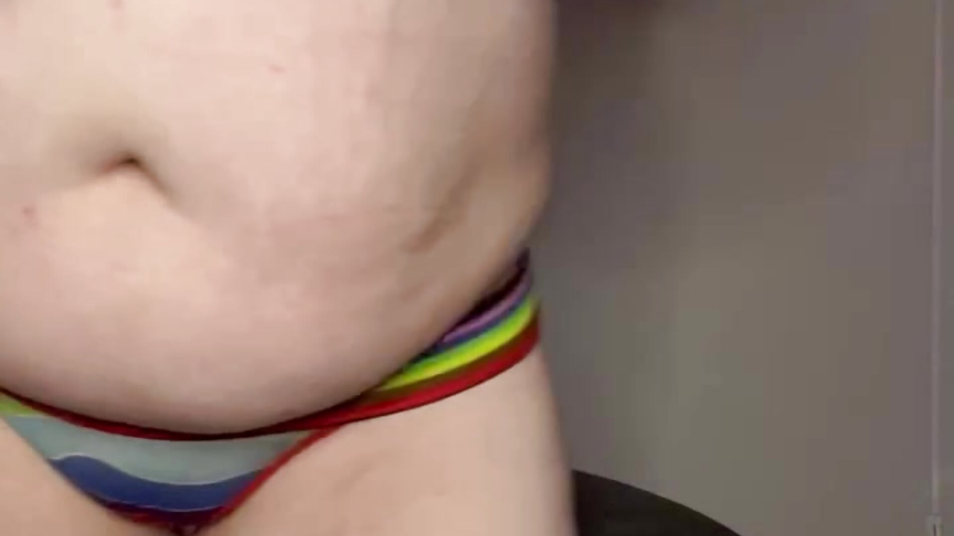 spare tire orgasm challenge - video by badkittypuffss cam model