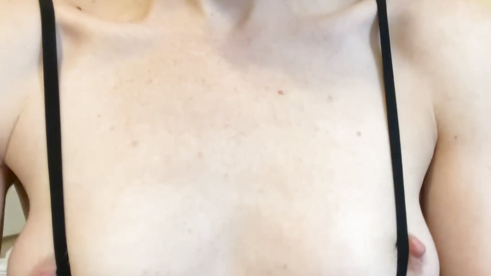 Titties - video oleh ShellyWhite kamera model