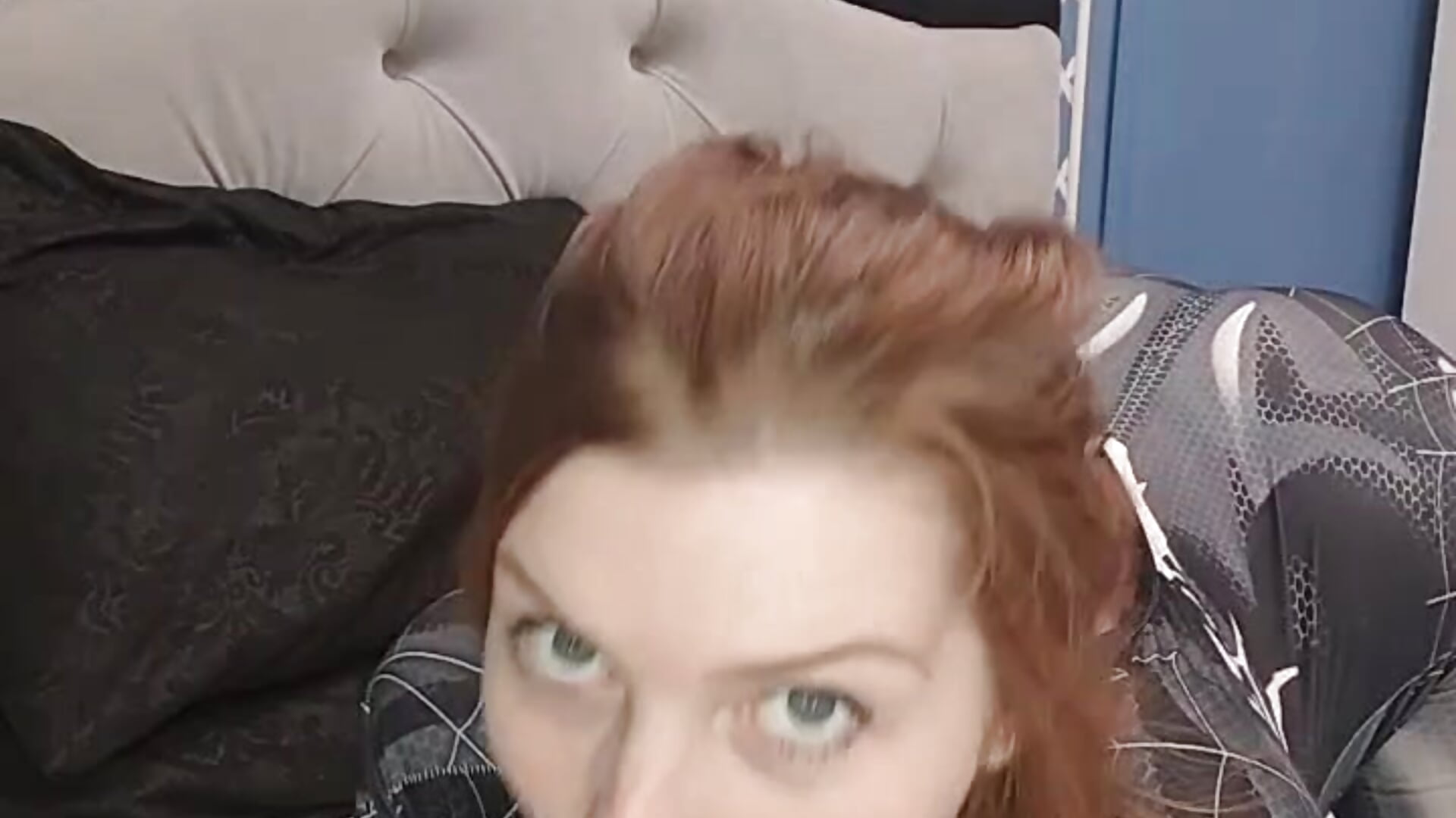 Spidey girl playing - video by Busty_Redhead cam model